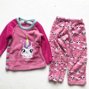 Puket fleece unicorn pajamas EUC 2T(fits like 3T)